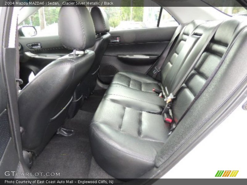 Glacier Silver Metallic / Black 2004 Mazda MAZDA6 i Sedan