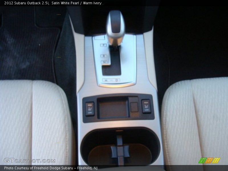 Satin White Pearl / Warm Ivory 2012 Subaru Outback 2.5i
