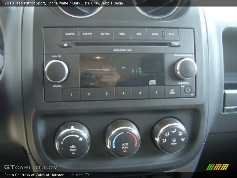 Stone White / Dark Slate Gray/Pebble Beige 2010 Jeep Patriot Sport