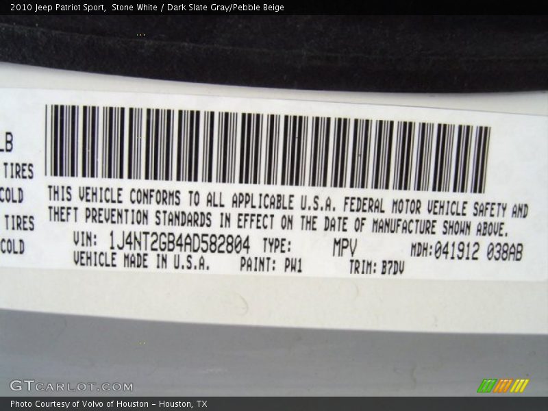 Stone White / Dark Slate Gray/Pebble Beige 2010 Jeep Patriot Sport
