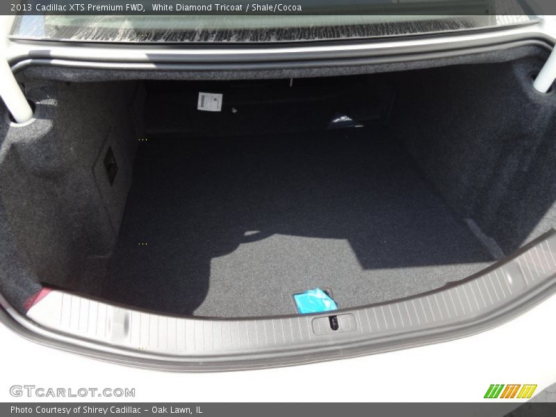  2013 XTS Premium FWD Trunk