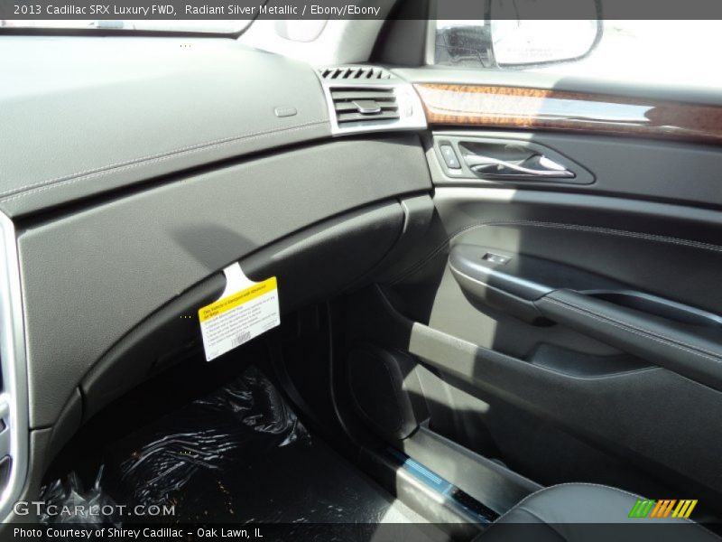 Radiant Silver Metallic / Ebony/Ebony 2013 Cadillac SRX Luxury FWD