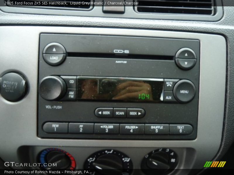 Liquid Grey Metallic / Charcoal/Charcoal 2005 Ford Focus ZX5 SES Hatchback