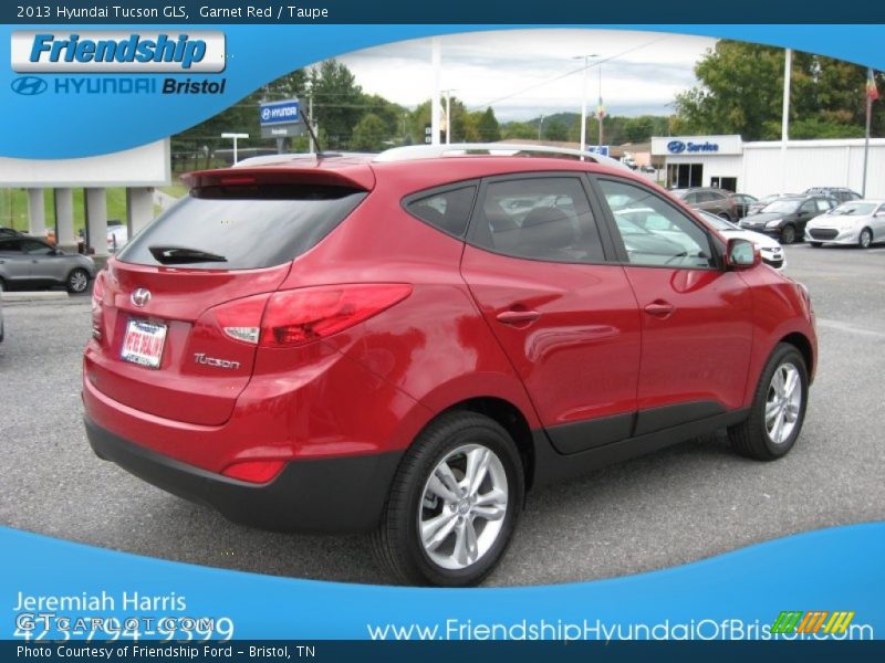 Garnet Red / Taupe 2013 Hyundai Tucson GLS