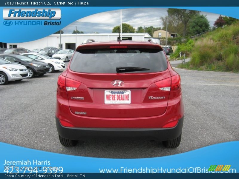 Garnet Red / Taupe 2013 Hyundai Tucson GLS