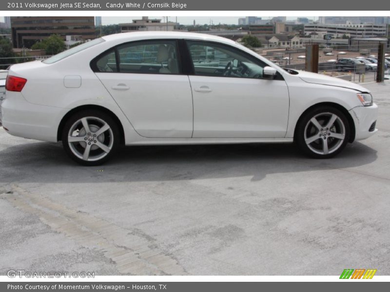 Candy White / Cornsilk Beige 2011 Volkswagen Jetta SE Sedan