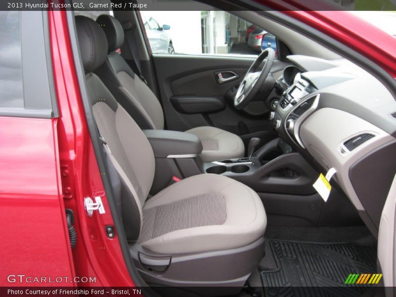 Garnet Red / Taupe 2013 Hyundai Tucson GLS