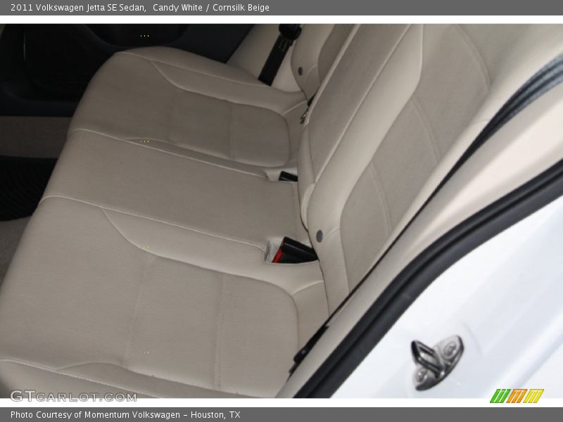 Candy White / Cornsilk Beige 2011 Volkswagen Jetta SE Sedan