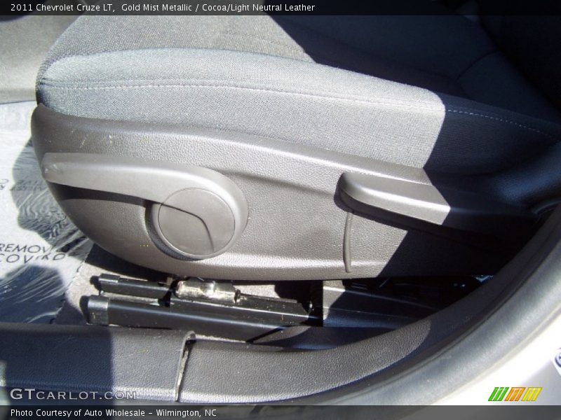 Gold Mist Metallic / Cocoa/Light Neutral Leather 2011 Chevrolet Cruze LT