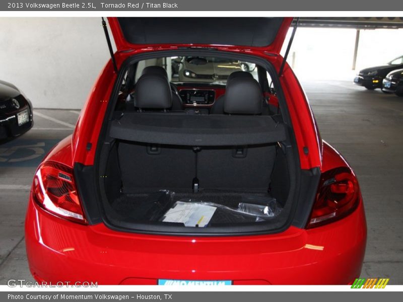 Tornado Red / Titan Black 2013 Volkswagen Beetle 2.5L