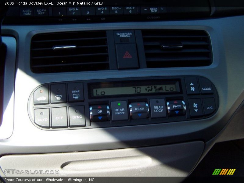 Ocean Mist Metallic / Gray 2009 Honda Odyssey EX-L