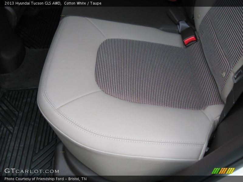 Cotton White / Taupe 2013 Hyundai Tucson GLS AWD