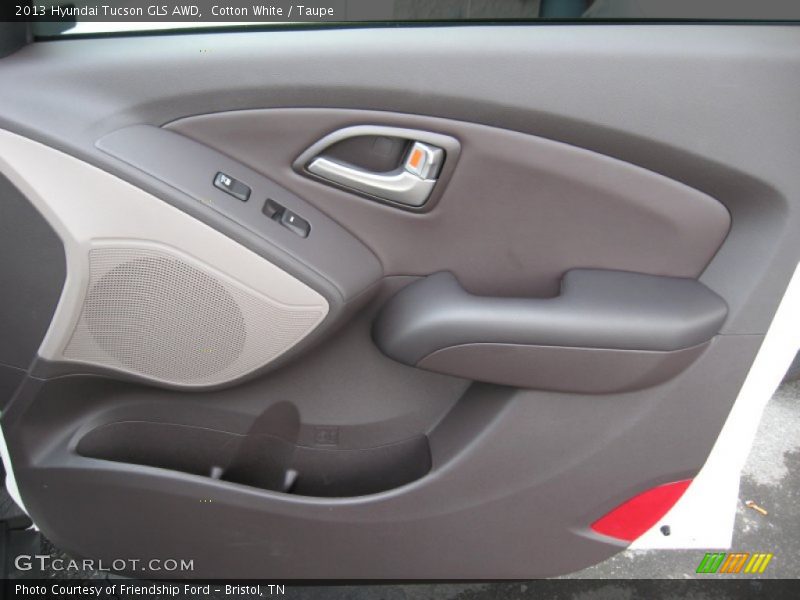Cotton White / Taupe 2013 Hyundai Tucson GLS AWD