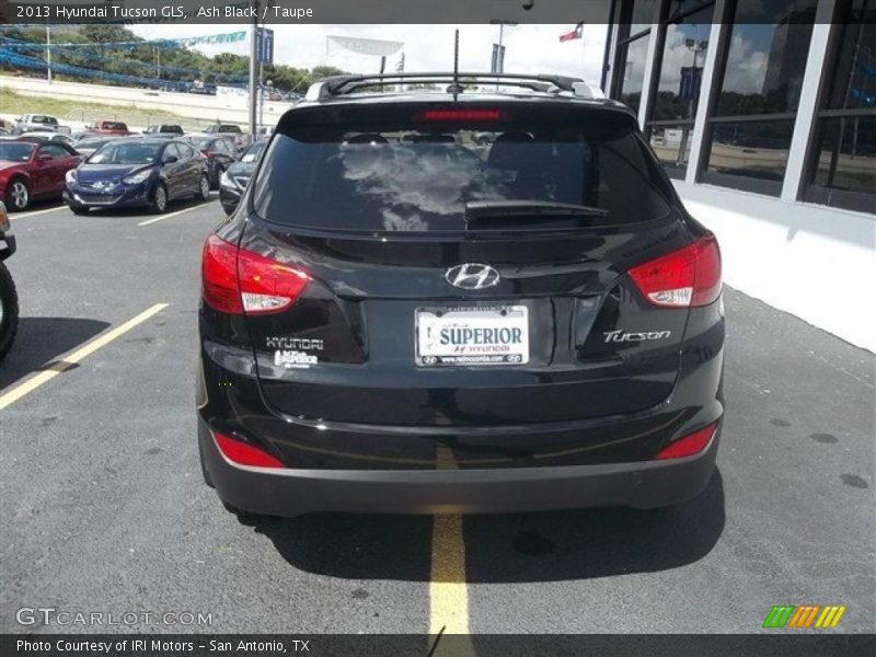 Ash Black / Taupe 2013 Hyundai Tucson GLS