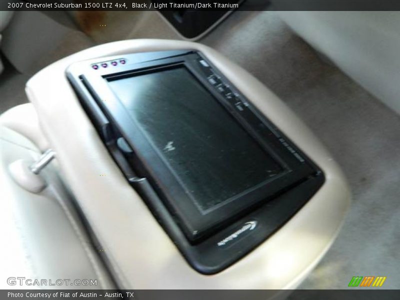 Black / Light Titanium/Dark Titanium 2007 Chevrolet Suburban 1500 LTZ 4x4