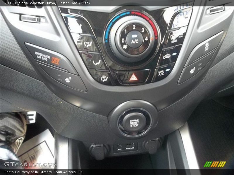 Controls of 2013 Veloster Turbo