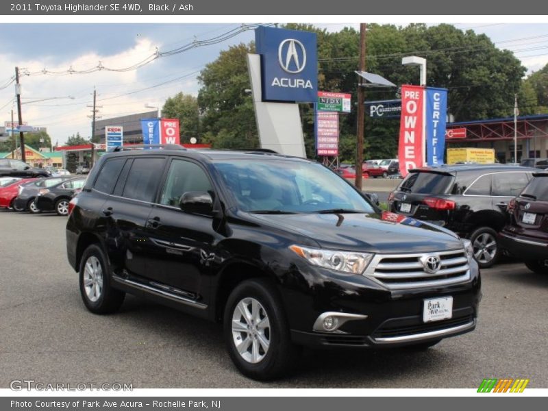 Black / Ash 2011 Toyota Highlander SE 4WD