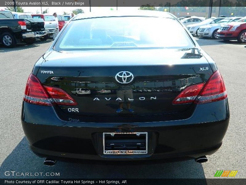 Black / Ivory Beige 2008 Toyota Avalon XLS