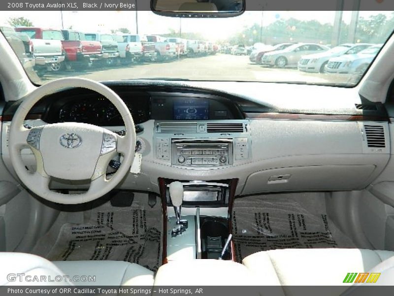 Black / Ivory Beige 2008 Toyota Avalon XLS