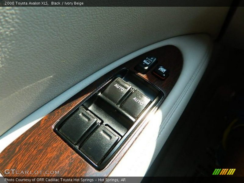 Black / Ivory Beige 2008 Toyota Avalon XLS
