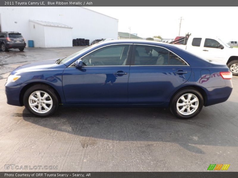 Blue Ribbon Metallic / Ash 2011 Toyota Camry LE