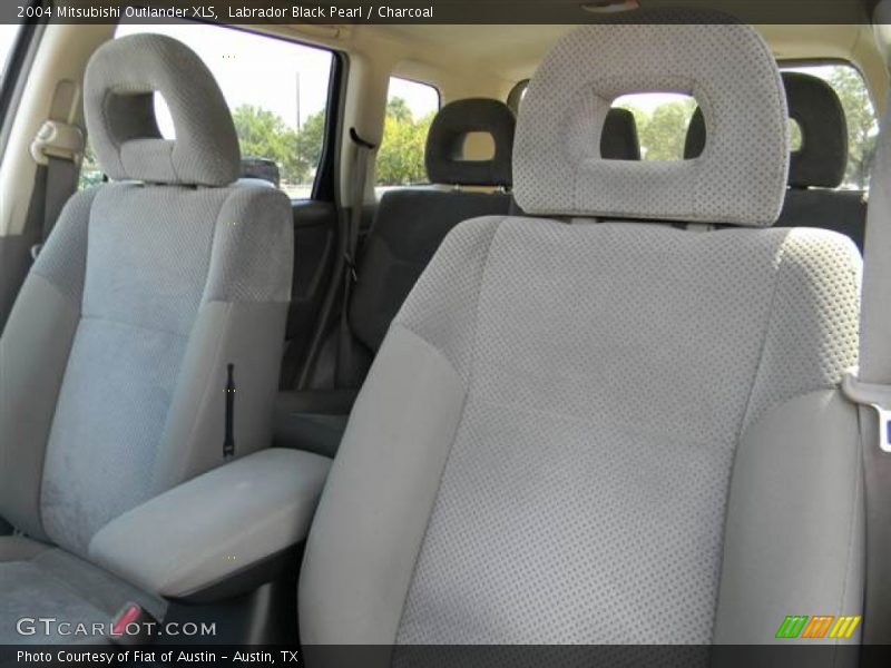 Labrador Black Pearl / Charcoal 2004 Mitsubishi Outlander XLS