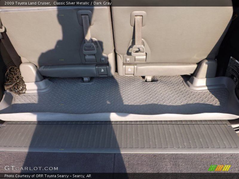 Classic Silver Metallic / Dark Gray 2009 Toyota Land Cruiser