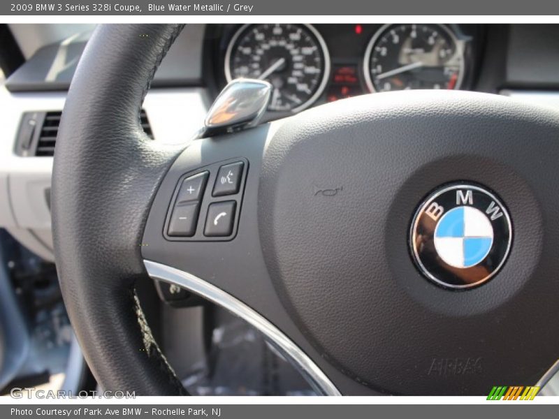 Controls of 2009 3 Series 328i Coupe