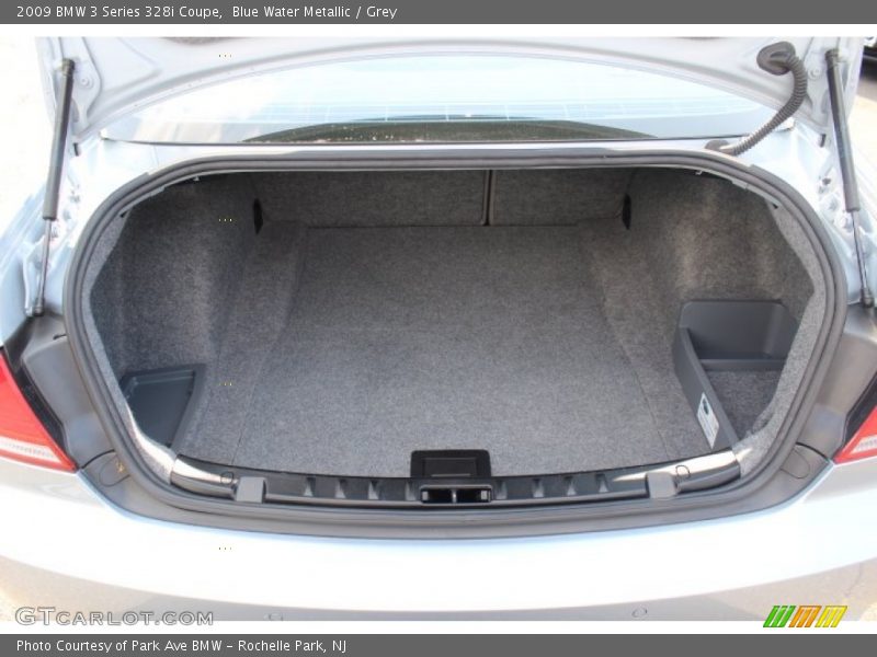  2009 3 Series 328i Coupe Trunk