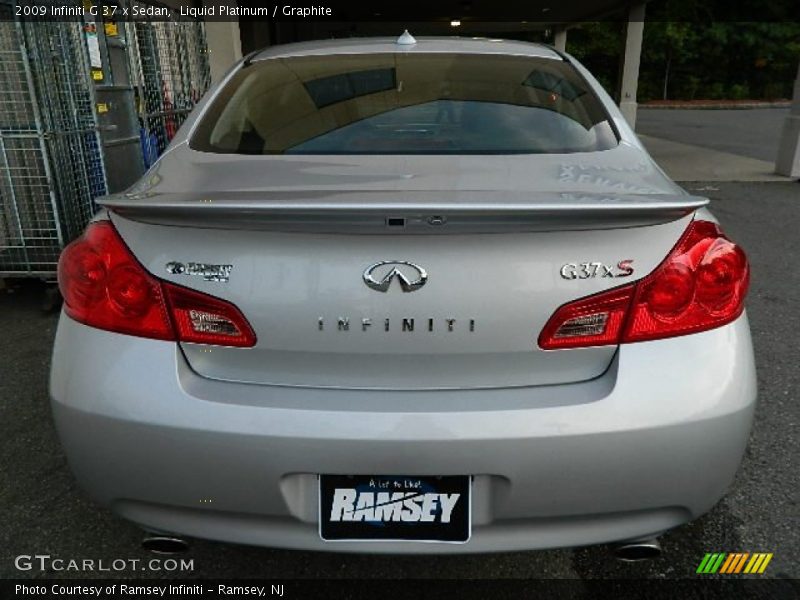 Liquid Platinum / Graphite 2009 Infiniti G 37 x Sedan