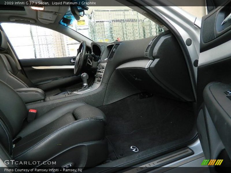 Liquid Platinum / Graphite 2009 Infiniti G 37 x Sedan