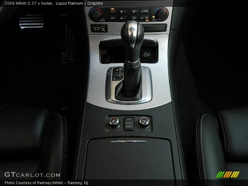 Liquid Platinum / Graphite 2009 Infiniti G 37 x Sedan