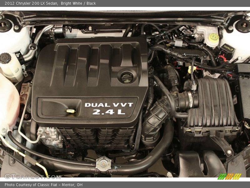 Bright White / Black 2012 Chrysler 200 LX Sedan