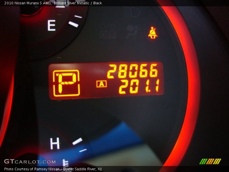 Brilliant Silver Metallic / Black 2010 Nissan Murano S AWD