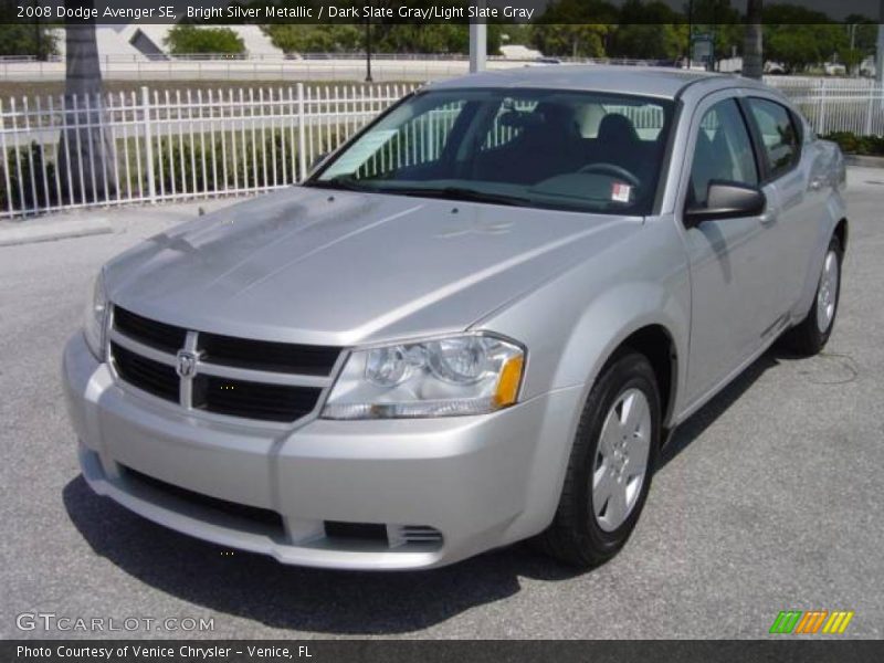 Bright Silver Metallic / Dark Slate Gray/Light Slate Gray 2008 Dodge Avenger SE