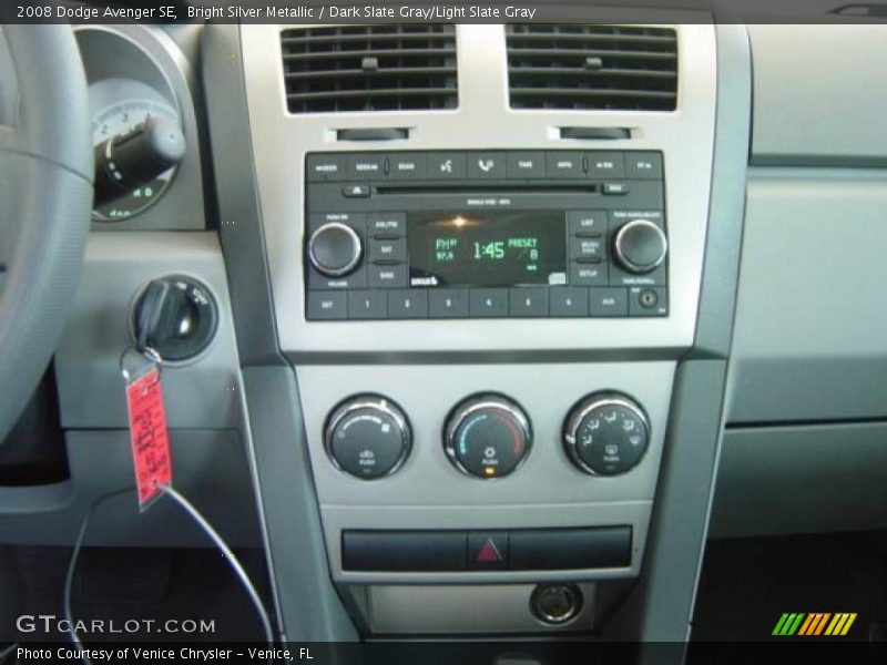 Bright Silver Metallic / Dark Slate Gray/Light Slate Gray 2008 Dodge Avenger SE