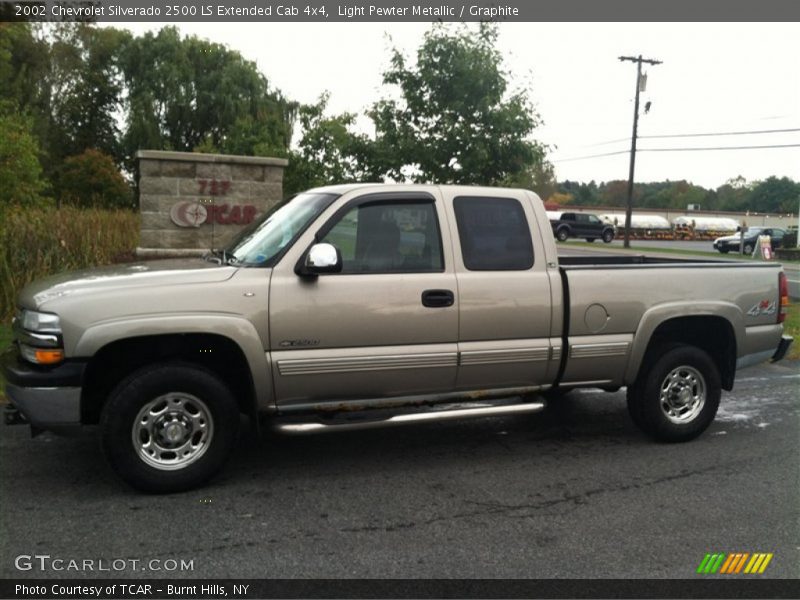 Light Pewter Metallic / Graphite 2002 Chevrolet Silverado 2500 LS Extended Cab 4x4