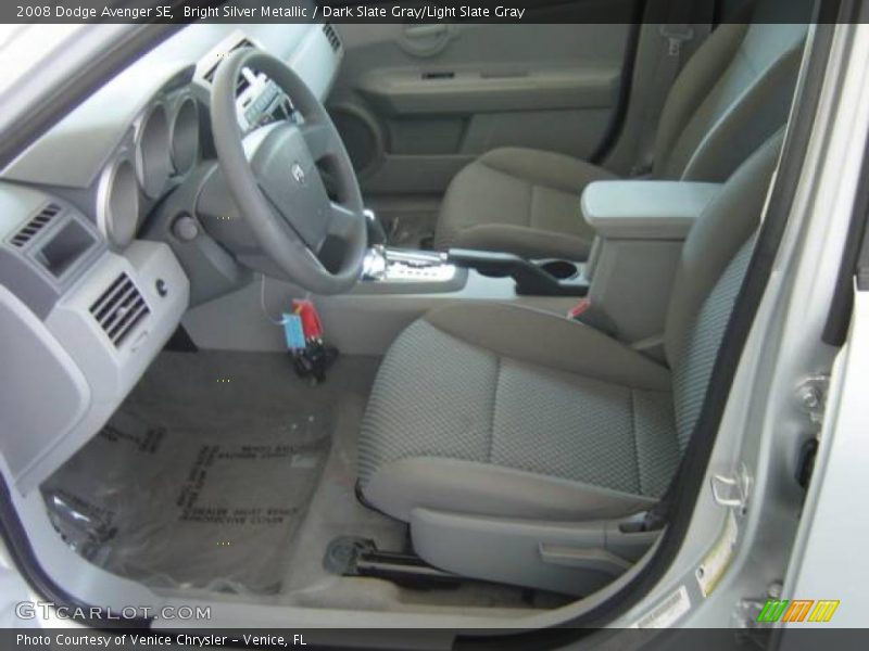 Bright Silver Metallic / Dark Slate Gray/Light Slate Gray 2008 Dodge Avenger SE