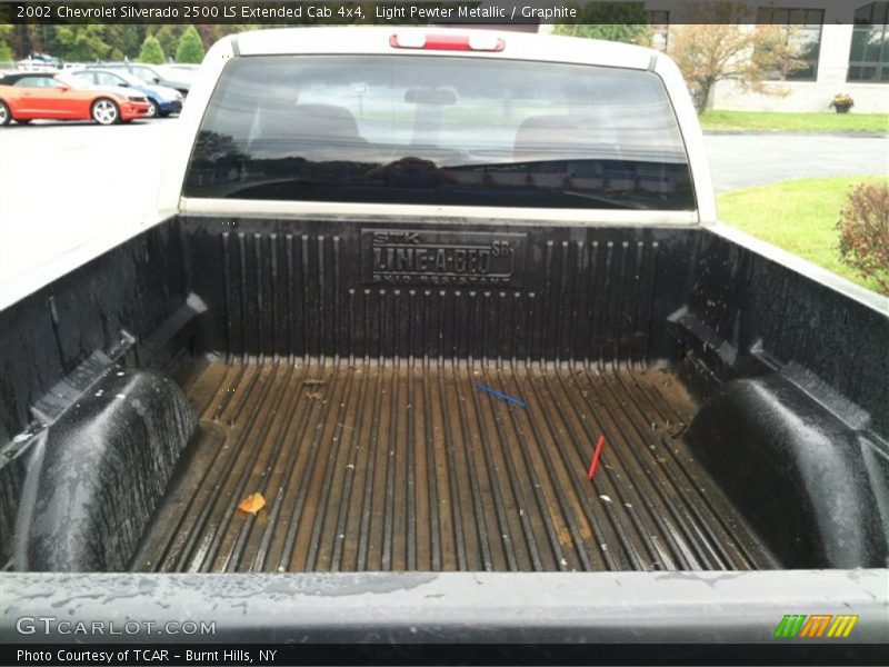 Light Pewter Metallic / Graphite 2002 Chevrolet Silverado 2500 LS Extended Cab 4x4