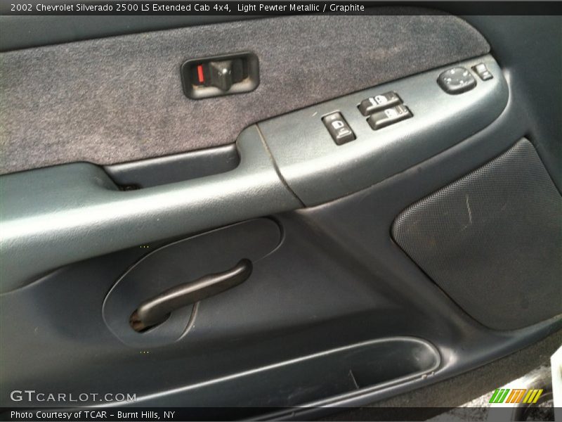 Light Pewter Metallic / Graphite 2002 Chevrolet Silverado 2500 LS Extended Cab 4x4