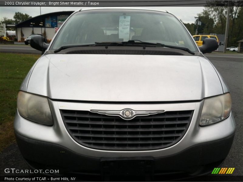 Bright Silver Metallic / Taupe 2001 Chrysler Voyager