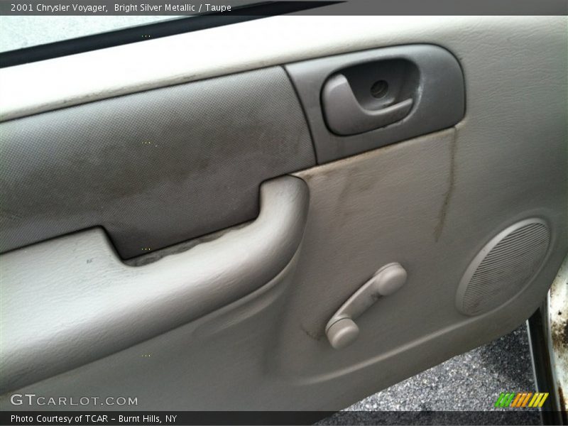 Bright Silver Metallic / Taupe 2001 Chrysler Voyager