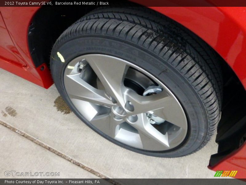 Barcelona Red Metallic / Black 2012 Toyota Camry SE V6