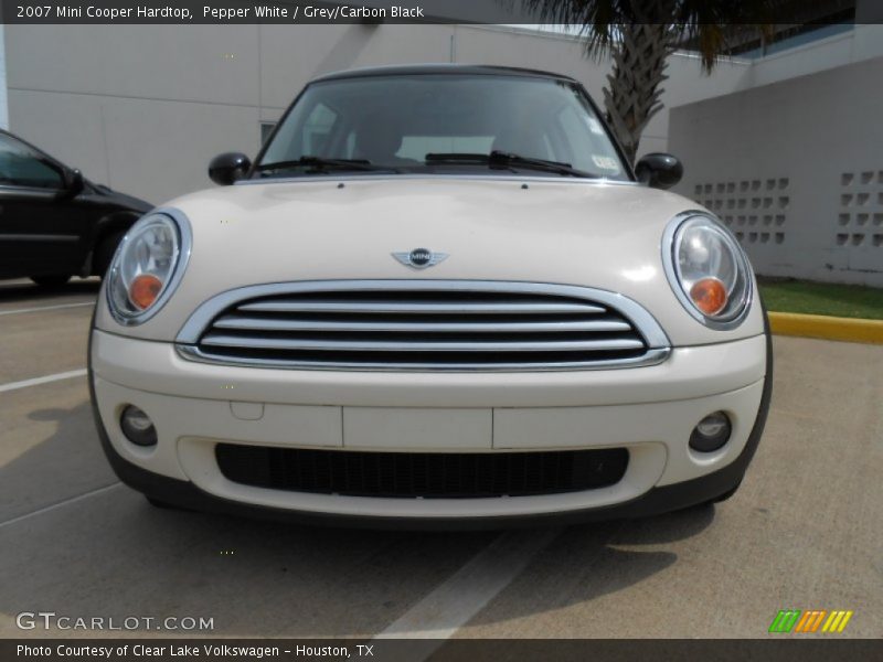 Pepper White / Grey/Carbon Black 2007 Mini Cooper Hardtop