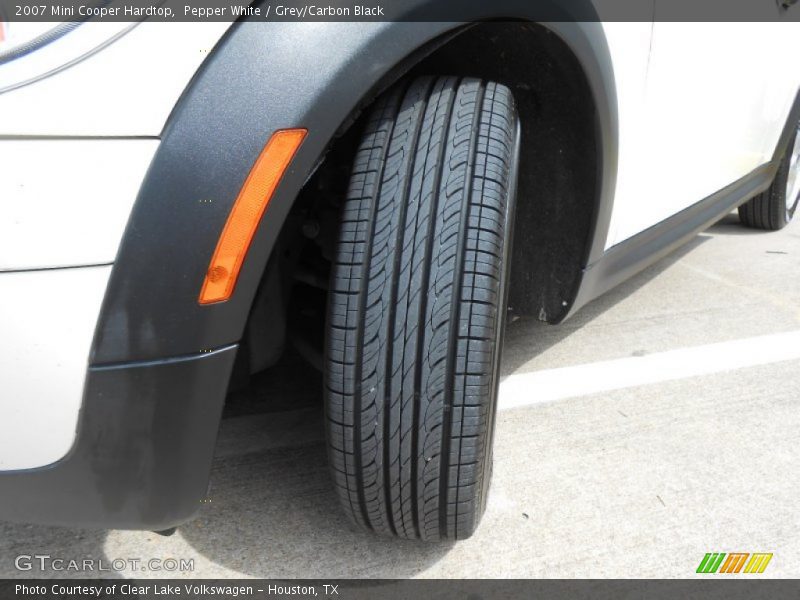 Pepper White / Grey/Carbon Black 2007 Mini Cooper Hardtop