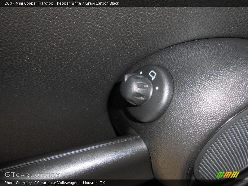 Pepper White / Grey/Carbon Black 2007 Mini Cooper Hardtop