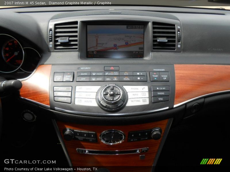 Controls of 2007 M 45 Sedan