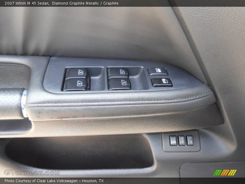 Controls of 2007 M 45 Sedan