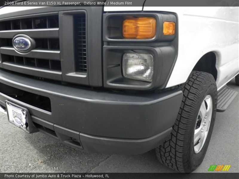 Oxford White / Medium Flint 2008 Ford E Series Van E150 XL Passenger