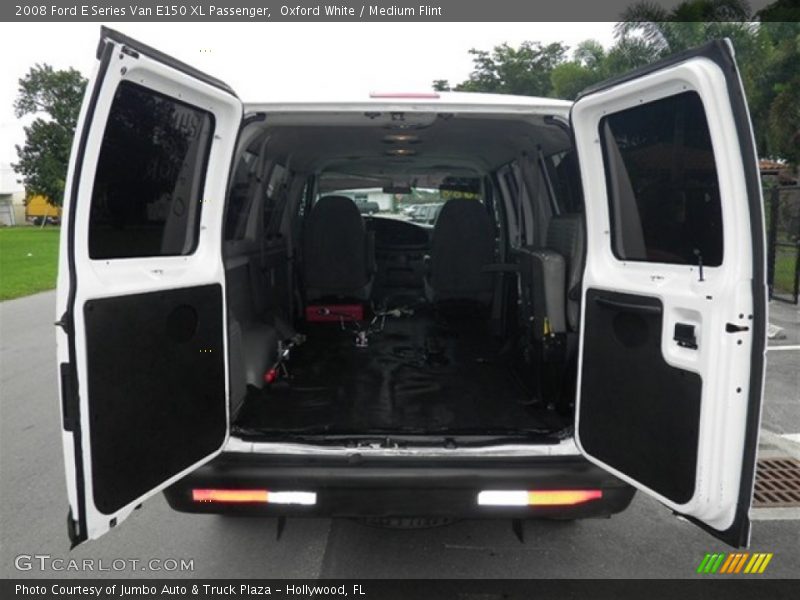 Oxford White / Medium Flint 2008 Ford E Series Van E150 XL Passenger